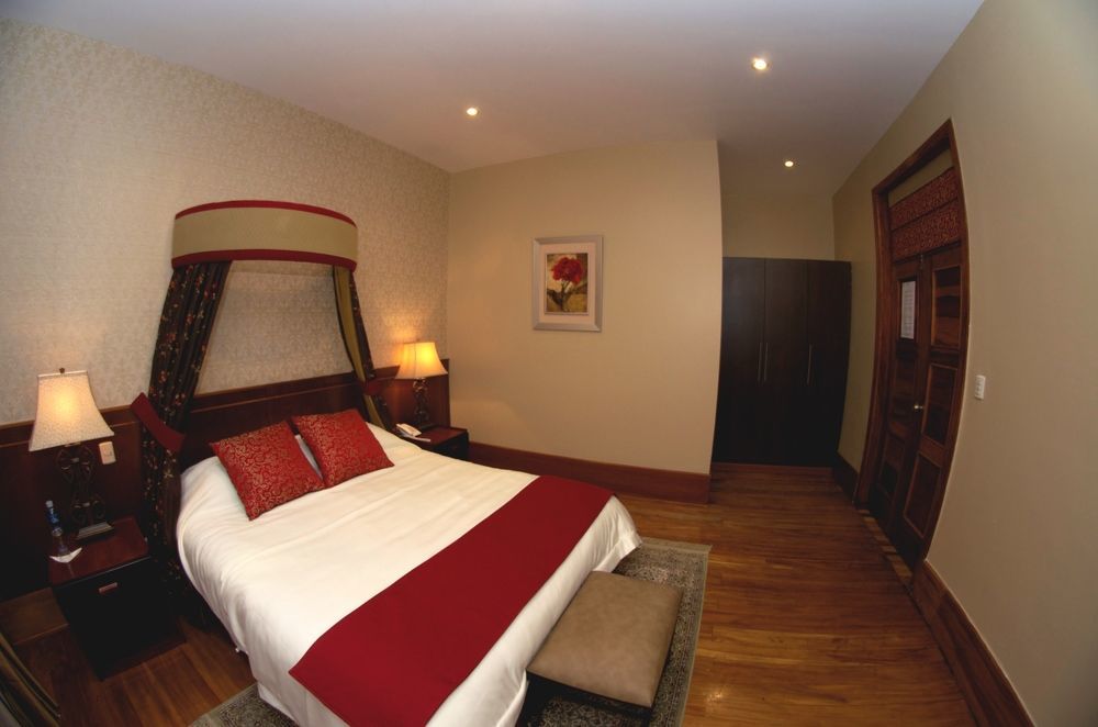 Pepe's House I & Boutique 3* Cuenca